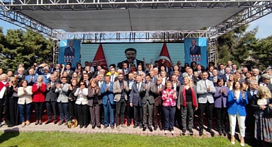 CHP İzmir'de Aday Adaylarını Tanıttı