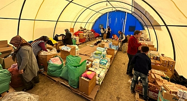 Güzelbahçe Belediyesi Konteyner Kentte Sosyal Market Açtı