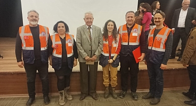 İzmir'de depreme nasıl hazır olacağız? 