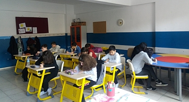 İzmirli Öğrenciler Hayallerini Yazdı