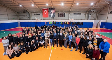 Karşıyaka'da Çanakkale Zaferi’nin 108. onur yılında 108 dansçı ile ‘Çanakkale - Bir Ulus Doğuyor’ projesini sahneye koyacak