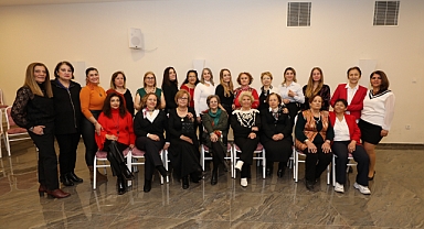 Narlıdere Belediyesi Güçlü Kadınlar Tiyatro Grubu 8 Mart Dünya Emekçi Kadınlar Günü'nde depremzede vatandaşlarımız için sahne alacak