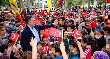 Bayraklı’da 23 Nisan şenlikleri başladı