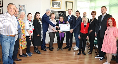 EDİLDİ Dil Derneği Başkanı Sevgi Özel: “Dil ve üslup sorunu ekonomiden de büyük bir sorun”