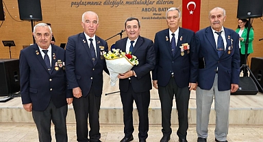 Konak Belediye Başkanı Abdül Batur : 