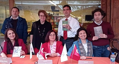 Otizmi kitaplaştıran anneler