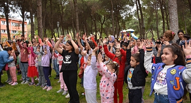Torbalı Belediyesi’nden Çocuk ve Uçurtma şenliği