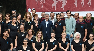 Bornova'da 2. Halk Dansları Festivali