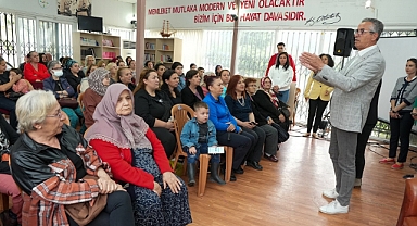 Gaziemir'de Başkan Halil Arda kadınları dinliyor