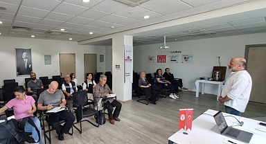 Bornova'da STK’lara özel atölye
