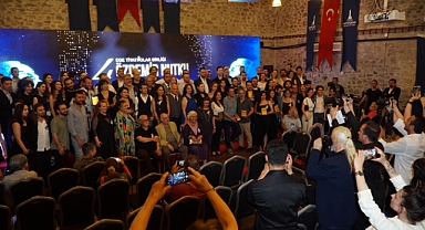 Bornova'da Yılın tiyatro oyunu BBŞT’den