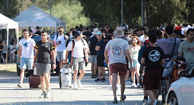 Efes Selçuk Pamucak Sahili’nde yapılan festivaller can suyu oldu