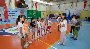 Gaziemir’de spor zamanı