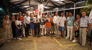 Karşıyakalılar tavla turnuvasında buluştu