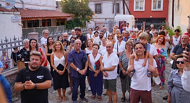 Ayvalık'ta Özgürlüğe Yolculuk isimli fotoğraf sergisi Ayazma’da sanatseverlerle buluştu