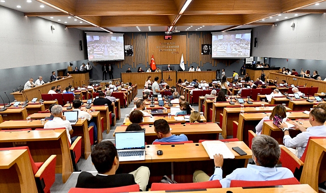 Büyükşehir Meclisi’nden Başkan Soyer’e yetki