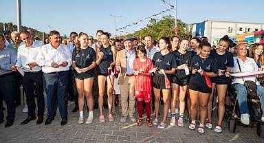 İzmir Büyükşehir Belediyesi'nden gençlere armağan