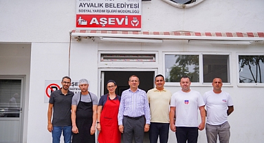 Ayvalık Belediyesi yoksul ve ihtiyaç sahibi 650 haneye sıcak yemek ulaştırıyor