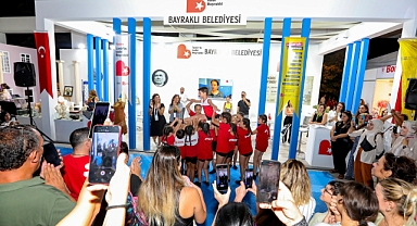 Bayraklı fuardaki yerini aldı