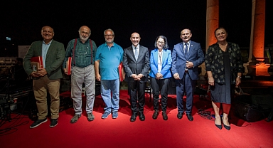 İzmir’in 2500 yıllık mekanında buluştular