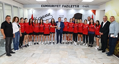 Konak’ın yeşil sahadaki sultanlarından Türkiye derecesi