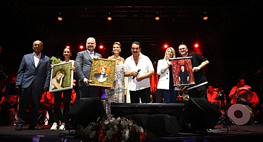 Menemen'de ‘Cumhuriyetin 100. Yıldönümü Konserleri’