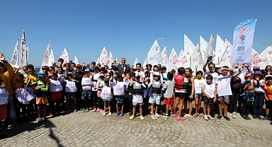 Narlıdere'de ‘İzmir’in Kurtuluş Kupası Yelken Yarışları’