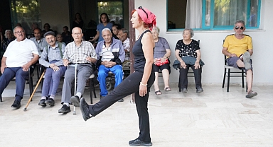 Seferihisar Belediyesi’nden Alzheimer'a karşı pilates etkinliği