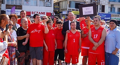 Ayvalık'ta Engelsiz şenlik başladı