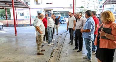Bayraklı Çay Mahallesi Pazar Yeri’ne modern dokunuş