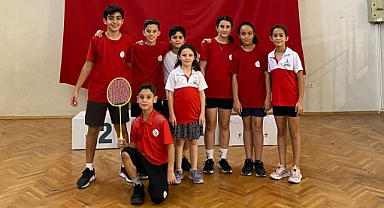 Bayraklı'da Badminton farkı