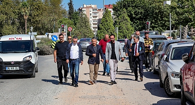 Bayraklı’nın her sokağında çalışma yapılıyor