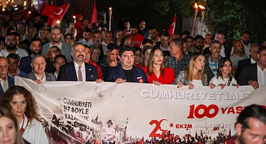 Buca’da 100. yıla yakışır kutlama