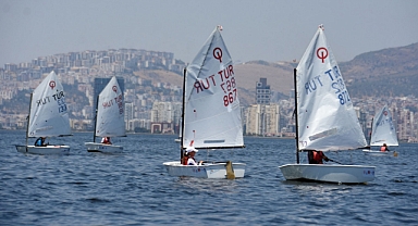 Cumhuriyet’in 100. yılında İzmir Körfezi şenlenecek