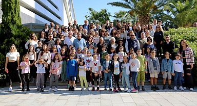 Folkart’ın kültür, sanat ve spora verdiği desteklerin en önemli ayaklarından biri olan Folkart Academy’de ilk ders zili çaldı