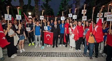 İzmir Cumhuriyet kutlamalarıyla adını tarihe yazdı