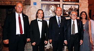 Kıbrıs'ta Hanri Benazus Atatürk Fotoğrafları Sergisi