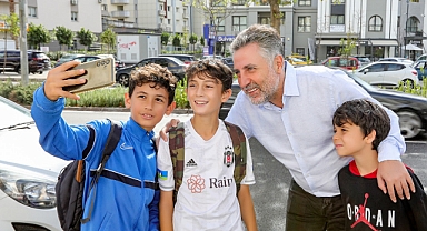 Bayraklı’da sokaktan yönetim