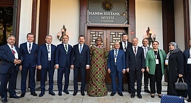 Bergama BM Dünya Şehirler Günü Zirvesi’ne katıldı