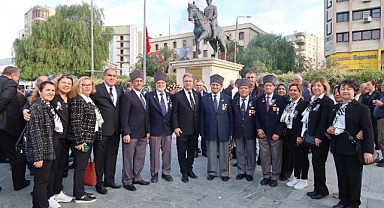 Bornova'da Atatürk Türk Halk Müziği konseri ile anıldı