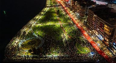 İzmir’de Cumhuriyet’in 100. Yıl Coşkusu Fotoğraf Yarışması sonuçlandı