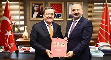 Abdül Batur İzmir Büyükşehir Belediyesi için aday oldu