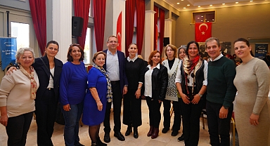Ayvalık üreten, güçlü kadınlarıyla güzel