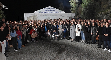 Foça'da Başkan Fatih Gürbüz'den dost buluşması