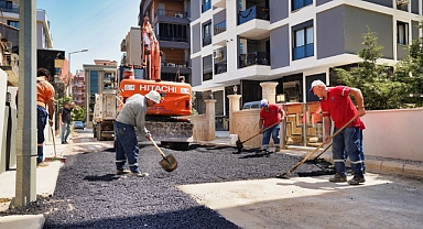 Gaziemir’in yollarında yoğun çalışma 24 bin 289 ton asfalt serildi, 141 bin 500 metrekare kilit parke döşendi