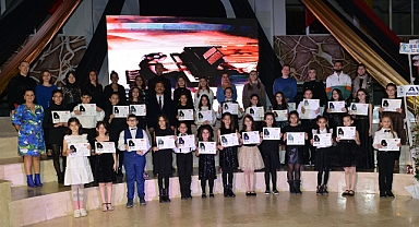 Geleceğin Piyanistleri Festivalde Buluştu