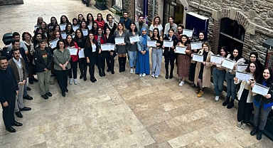 Genç kadınlar geleceğini Meslek Fabrikası’na emanet etti