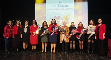 Konak'ta Kadın Yazarlar Ödüllerine Kavuştu