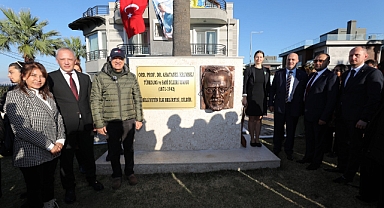 Narlıdere'de Ord. Prof. Dr. Ahatanhel Krımski'nin parkı açıldı