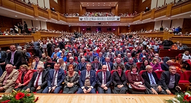 “Yaşasın Cumhuriyet, yaşasın demokrasi”